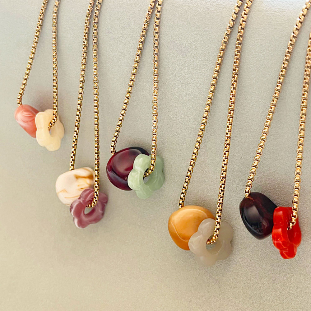 Collier Long Pour Femme, Style Rétro, Avec Chaîne À Fleurs, En Acier Inoxydable, Couleur Or, Étanche. Image2