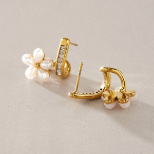 Boucles D'Oreilles Puces Élégantes Pour Femmes, En Acier Inoxydable Doré, De Forme Irrégulière Et De Couleur Naturelle, Collection Romantique h5 Image3