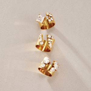 Bagues Pour Femmes De La Série Luxueuse Daily, En Acier Inoxydable Étanche Couleur Or, Forme Irrégulière, Serties De Zircon. h5 Image3