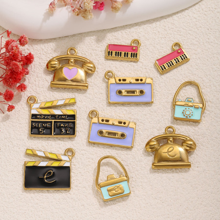 Pendentifs pour femmes en acier inoxydable étanche, couleur or, forme irrégulière, à faire soi-même, série Simple