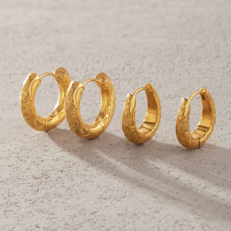 Boucles d'oreilles créoles rétro à motif floral en acier inoxydable étanche pour femmes 2