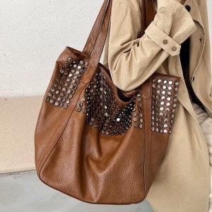 Sacs À Bandoulière Carrés Pour Femmes, Style Décontracté, Ornés De Clous Métalliques Et De Rivets, Couleur Unie, En Pu De Qualité Supérieure. h5 Image3