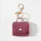 Un porte-clés rouge brique Image4
