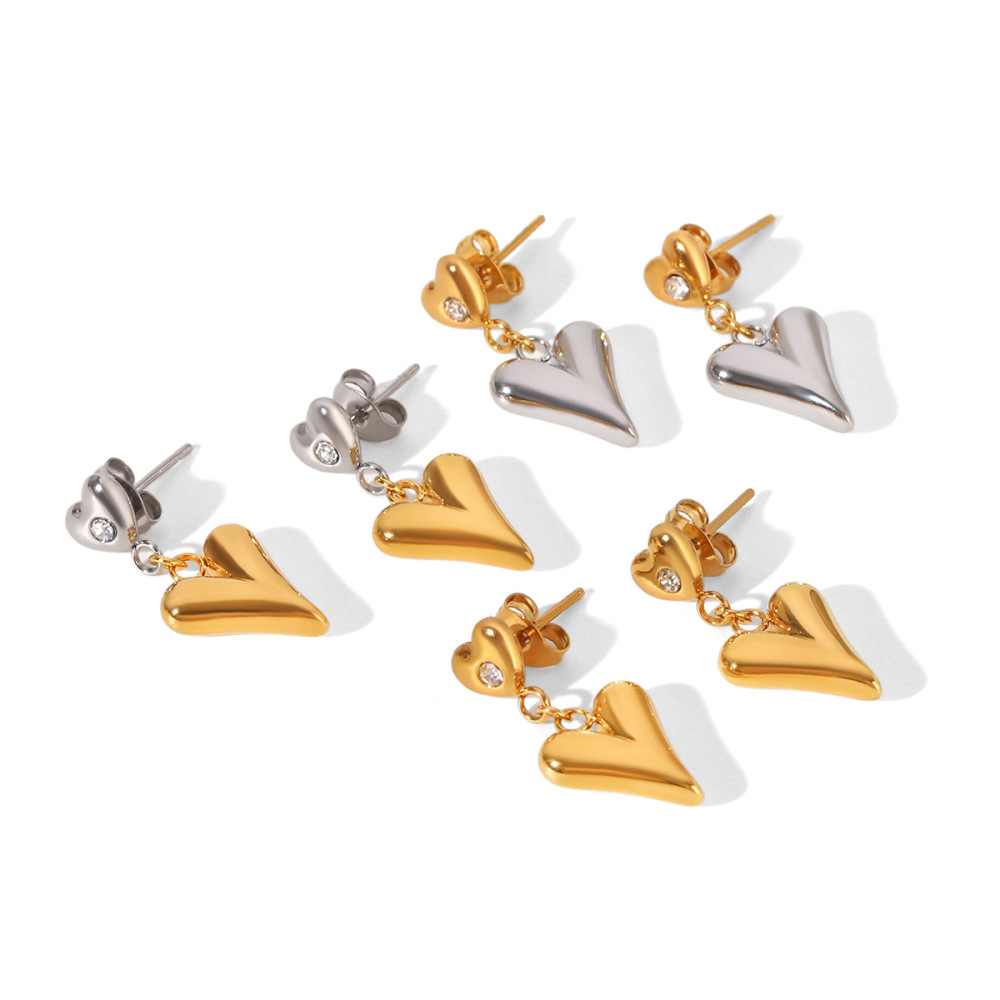 Boucles D'Oreilles Puces Pour Femmes Simple Series Daily Heart En Acier Inoxydable Étanche Couleur Or Avec Zircon Image8