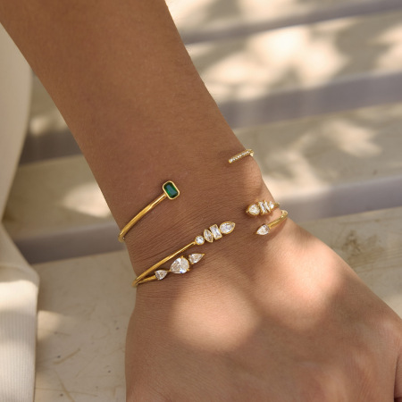 Bracelets manchettes pour femmes en acier inoxydable doré, étanches, de forme géométrique et ornés de zircon. 2