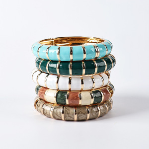 Bracelets Pour Femmes De La Série Luxueuse Rétro, En Alliage Doré Et Émaillé Multicolore h5 Image2