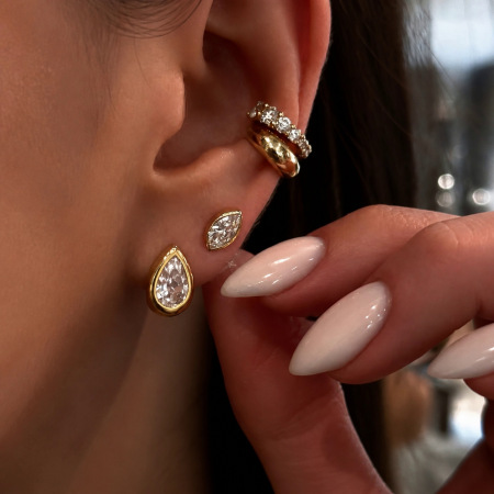 Boucles d'oreilles puces pour femmes, collection Simple, élégantes, en acier inoxydable, couleur or, avec zircon et chaîne goutte d'eau.