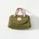 Un pendentif vert olive Image5