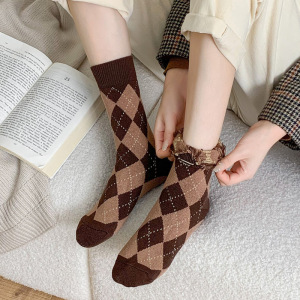 Chaussettes Mi-Mollet À Carreaux, Motif Géométrique Basique Et Contraste De Couleurs, Légèrement Rebondissantes h5 Image3