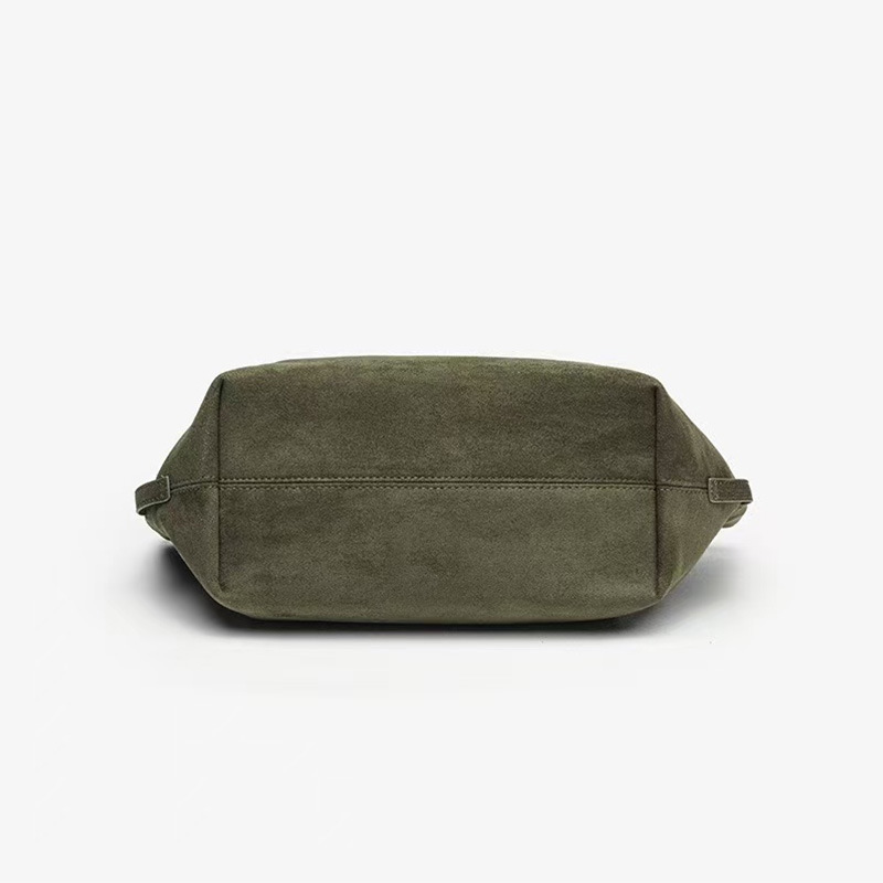 Sacs Fourre-Tout Coussin Pour Femmes, Style Décontracté, Avec Détails Métalliques Et Couleur Unie En Daim. h5Image3