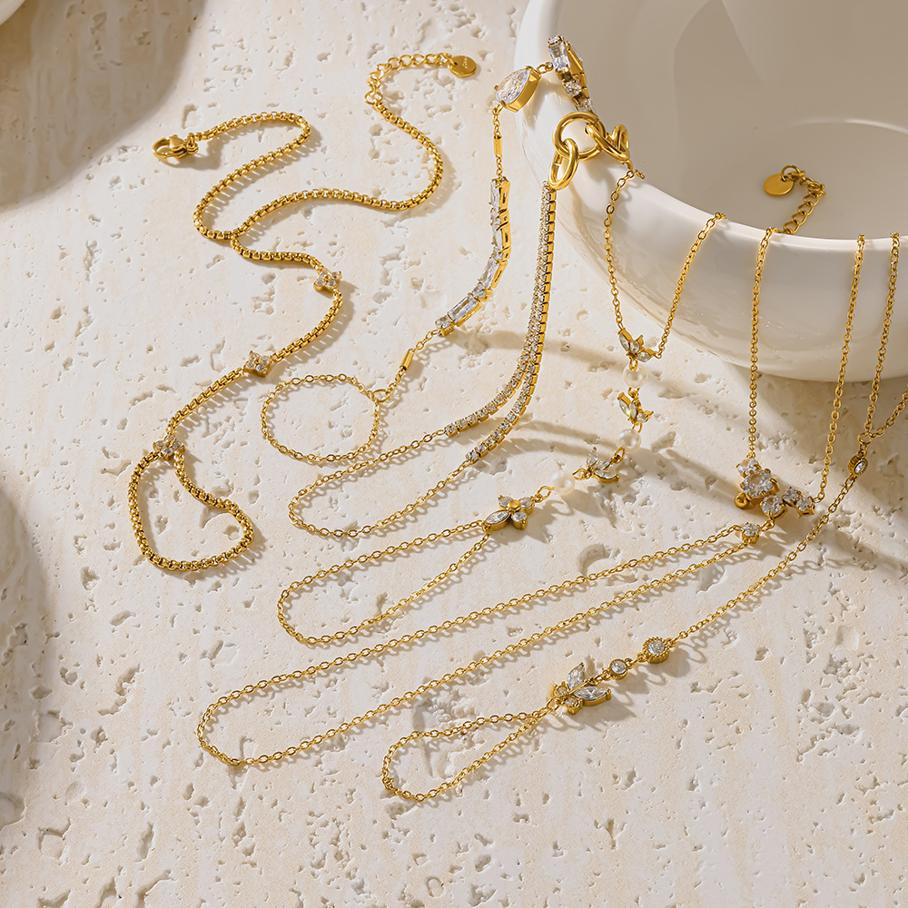 Chaîne De Poignet Pour Femme Simple Series Daily Flower, Forme Géométrique, Acier Inoxydable, Couleur Or, Zircon, Étanche Image3