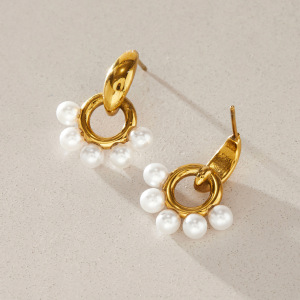 Boucles D'Oreilles Puces Élégantes Et Rondes En Acier Inoxydable Étanche, Couleur Or, De La Collection Simple Series. h5 Image4