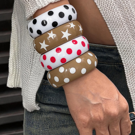 Bracelets pour femmes en résine à pois rétro et étoiles de la série Simple