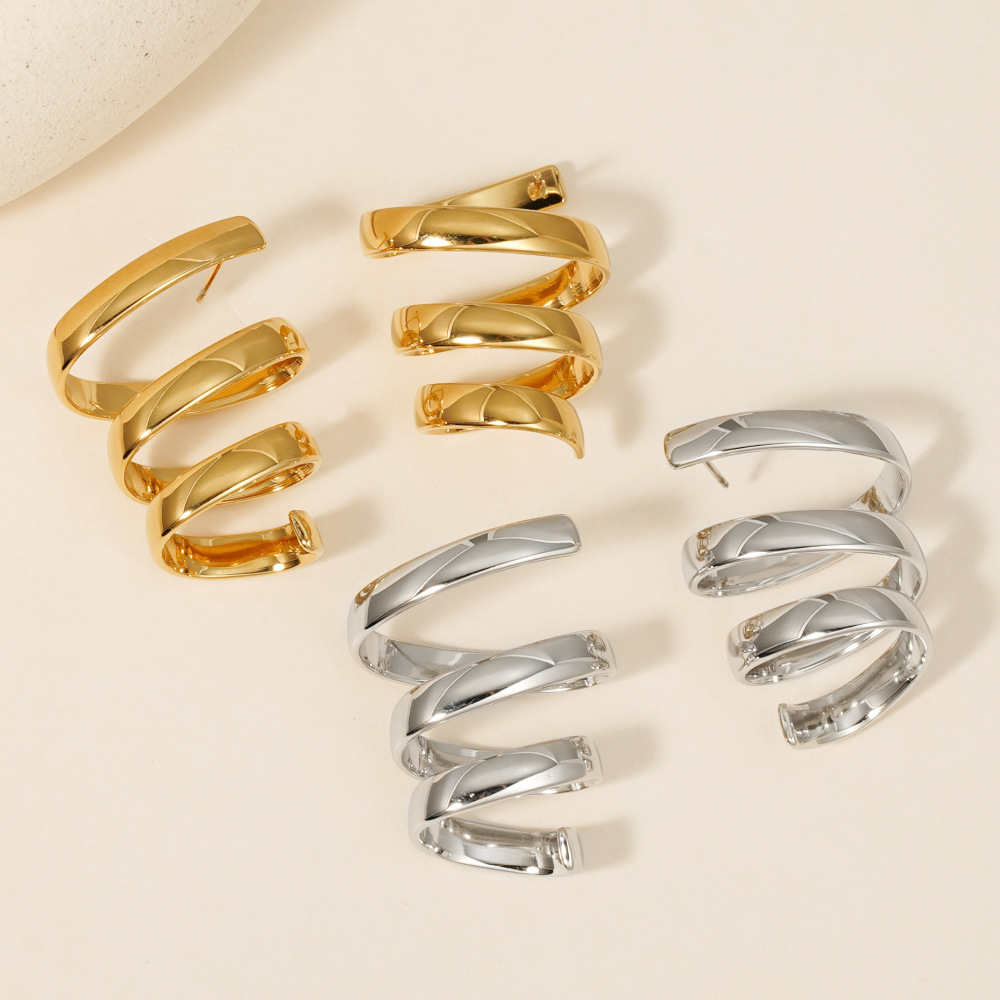 Boucles D'Oreilles Puces Pour Femmes, En Acier Inoxydable, Couleur Or, Forme Ronde Simple, Étanches. Image2