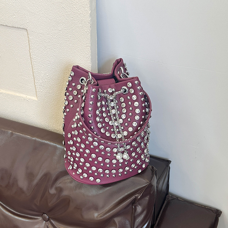 Sacs À Main Seau Pour Femmes En Pu À Rivets, Style Streetwear, Couleur Unie Image3