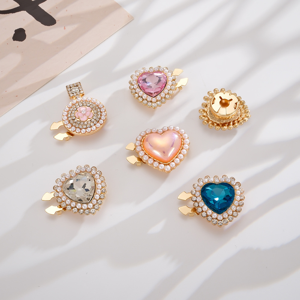 Boutons De Manchette En Perles De Culture Artificielles, Strass Et Strass, Ornés D'Un Cœur Élégant Et De Couleurs Assorties, Collection Luxe Image3