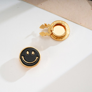 Boutons De Manchette En Alliage Simple Series Daily Flower Avec Trèfle Souriant h5 