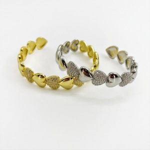 Bracelets Pour Femmes De La Série Luxueuse, Simples, En Patchwork De Cœurs, Couleur Cuivre Doré Et Zircon h5 Image5