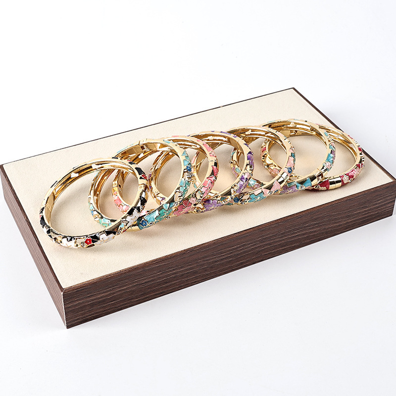 Bracelets Pour Femmes En Alliage Doré, Style Rétro, À Fleurs Multicolores Et Émail Dégoulinant, Collection Classique Image3