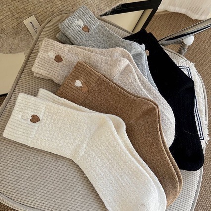 Chaussettes mi-mollet basiques à cœur, couleur unie, légèrement rebondissantes, pour femmes 2