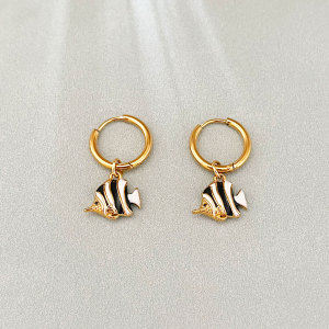 Boucles D'Oreilles Créoles Simple Series Vacation Circle Fish En Acier Inoxydable Étanche Couleur Or Pour Femmes h5 