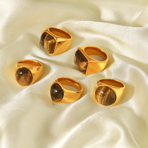 Bagues Pour Femmes En Acier Inoxydable Doré, Étanches, Serties De Pierres Naturelles Et Ornées D'Une Goutte D'Eau, Collection Daily Droplet Circle. h5 Image6