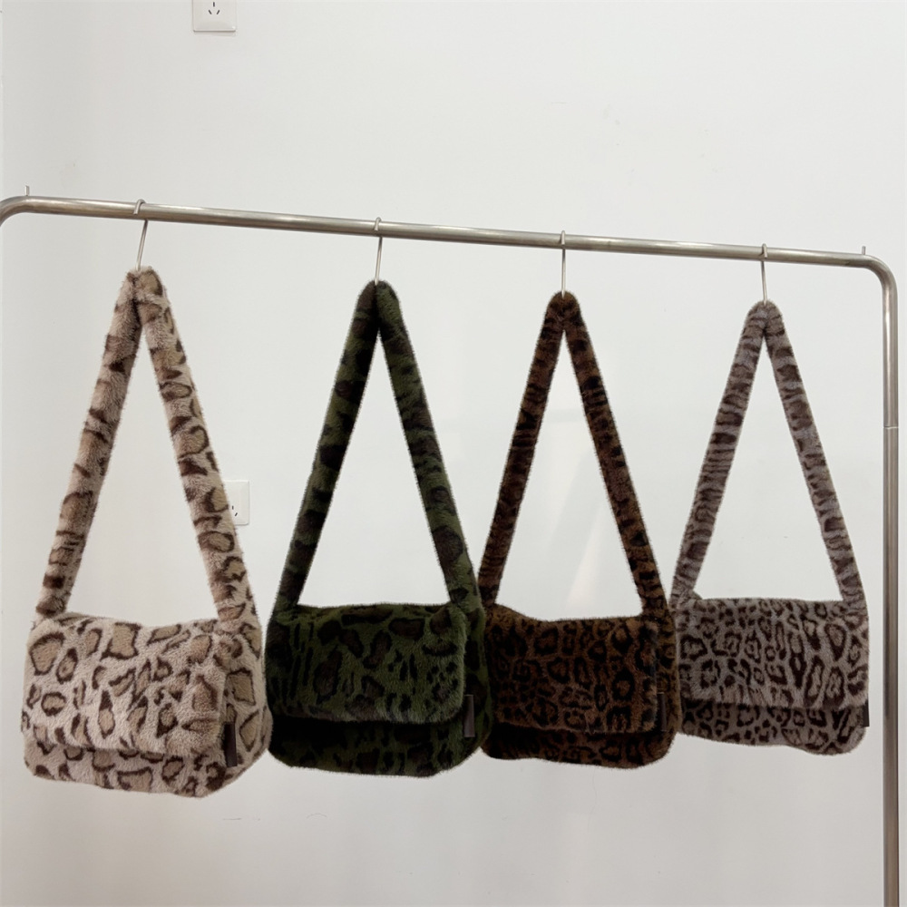 Sacs À Bandoulière Carrés Pour Femmes, Style Décontracté, En Fausse Fourrure Imprimée Léopard. Image3