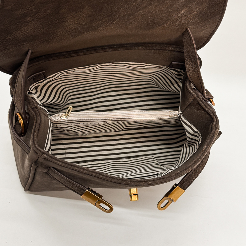 Sac Cabas Pour Femme En Daim Uni, Style Old Money, Avec Quincaillerie En Métal. Image6