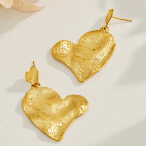 Boucles D'Oreilles Pendantes Pour Femme, Motif Marteau En Forme De Cœur, En Acier Inoxydable Étanche, Couleur Or h5 Image5
