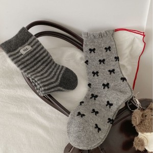 Chaussettes Mi-Mollet À Rayures Basiques En Laine À Carreaux h5 Image3