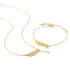 Colliers Pendentifs Pour Femmes Simple Series Daily Feather En Acier Inoxydable Étanche Couleur Or Avec Zircon h5 Image6