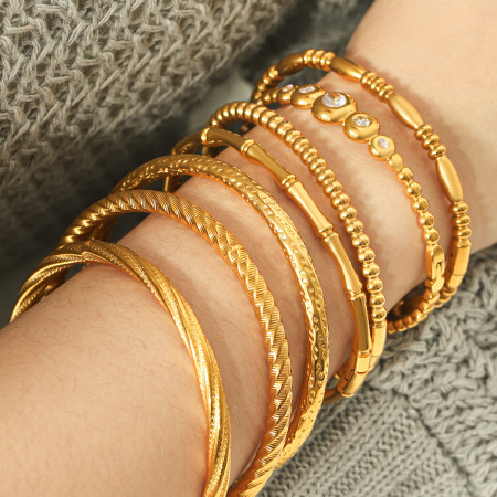 Bracelet jonc pour femme en acier inoxydable, couleur or, forme irrégulière, couleur unie, fil, style simple, étanche.