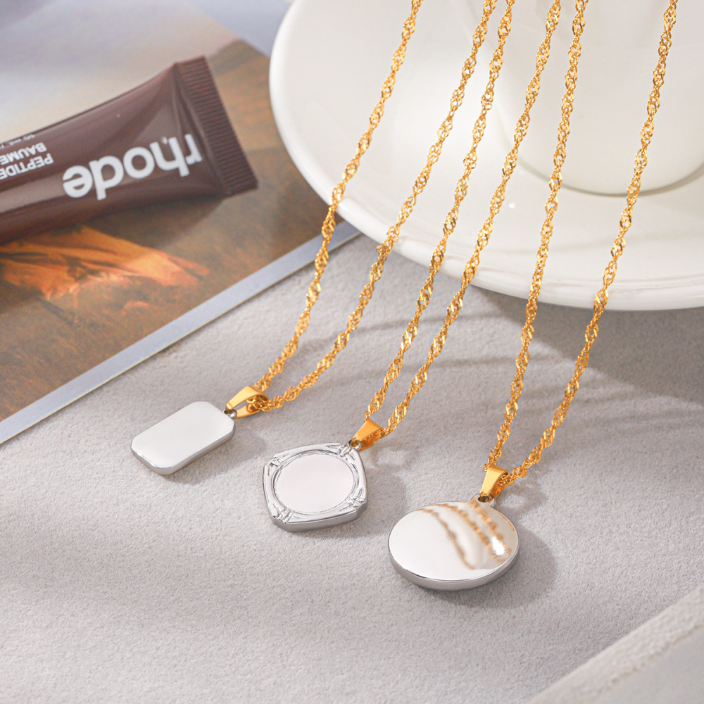Colliers Pendentifs Pour Femmes Simple Series Daily Sun Moon En Acier Inoxydable Étanche Couleur Or h5Image7