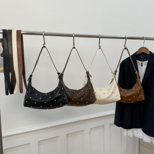 Sacs À Bandoulière Carrés Pour Femmes, Style Streetwear, Ornés De Clous Métalliques Et De Rivets, Couleur Unie, En Pu De Qualité Supérieure. h5 Image3
