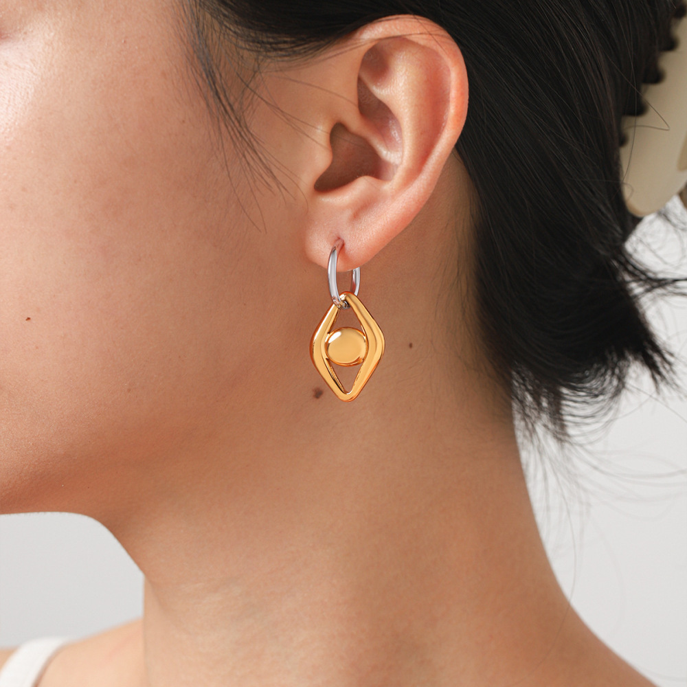Boucles D'Oreilles Pendantes Pour Femmes, Style Simple, Forme Irrégulière, Couleurs Assorties, En Acier Inoxydable Étanche, Couleur Or. Image5