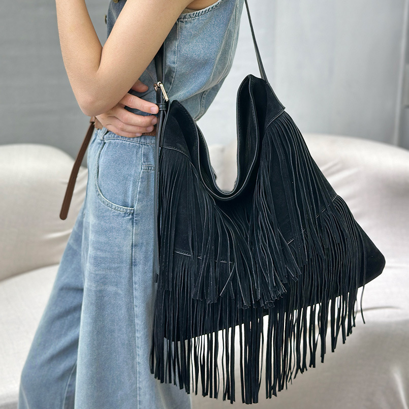 Sacs À Bandoulière Carrés Pour Femmes En Daim Uni À Pompons Style Bohème 