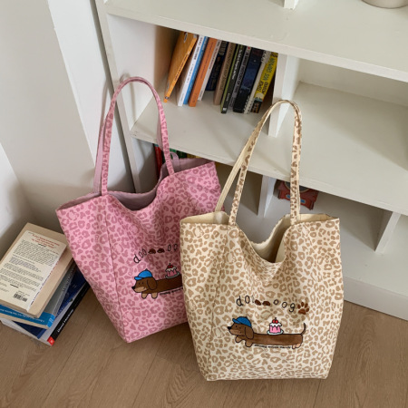 Sacs À Bandoulière Carrés Pour Femmes, Style Décontracté, Imprimé Léopard Uni, Motif Teckel, En Polyester. 2