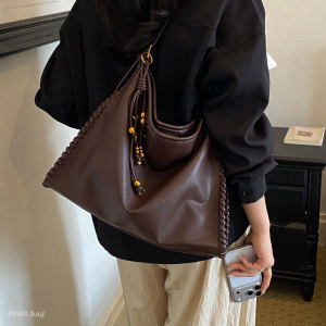 Sacs À Bandoulière Carrés Pour Femmes, Style Décontracté, Avec Détails Métalliques, Couleur Unie Et Pompon, En Pu Tissé. h5 Image3