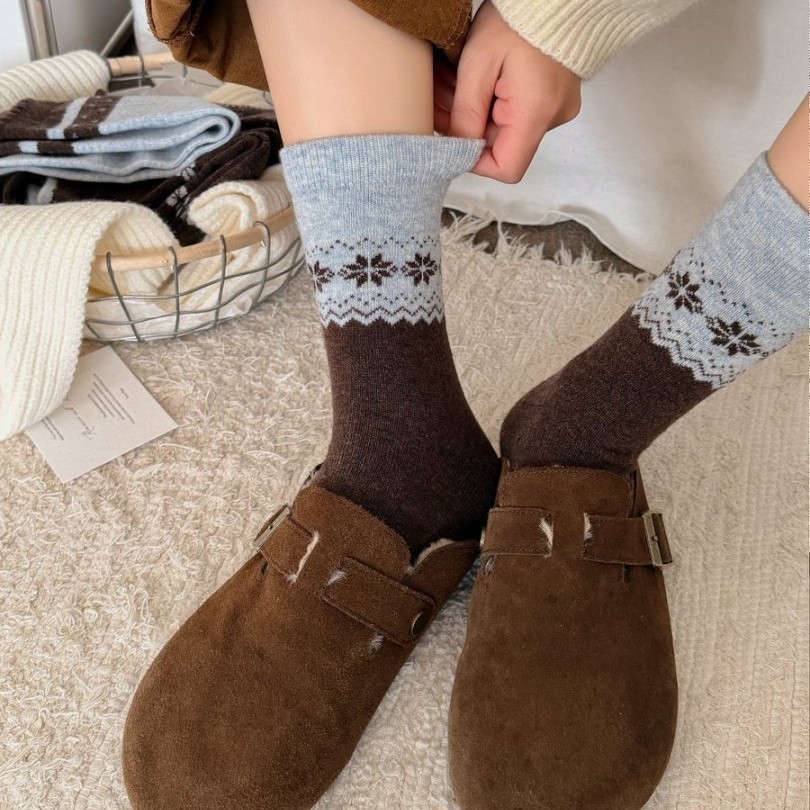 Chaussettes Mi-Mollet En Laine À Rayures Basiques, À Carreaux, À Pois Et À Petits Motifs Floraux Image4