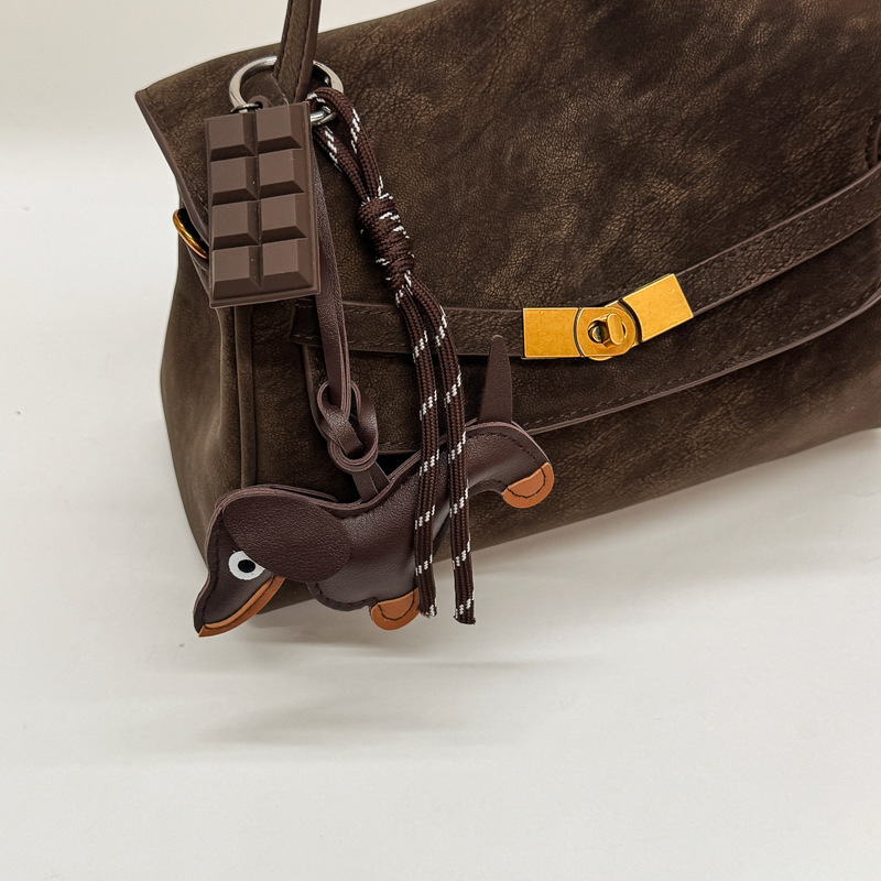 Sac Cabas Pour Femme En Daim Uni, Style Old Money, Avec Quincaillerie En Métal. Image5