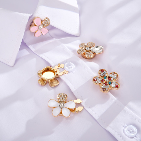 Boutons de manchette luxueux en alliage de couleurs mélangées, ornés de strass et de fleurs élégantes