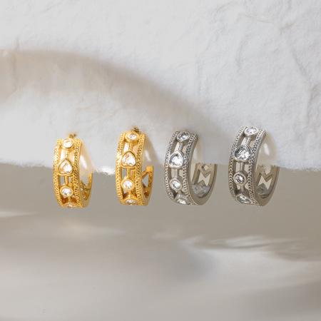 Boucles d'oreilles puces pour femmes, forme irrégulière en forme de cœur, en acier inoxydable étanche, couleur or, avec zircon. Collection Simple.