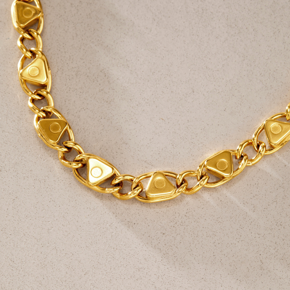 Bracelet Chaîne Femme Luxueux Collection Daily Patchwork Triangle En Acier Inoxydable Étanche Couleur Or h5Image4