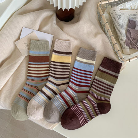 Chaussettes mi-mollet à rayures basiques pour femmes