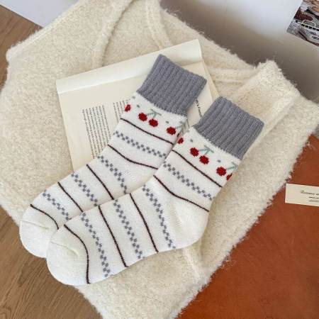 Chaussettes mi-mollet pour femmes, motif géométrique à rayures, illustration de Noël