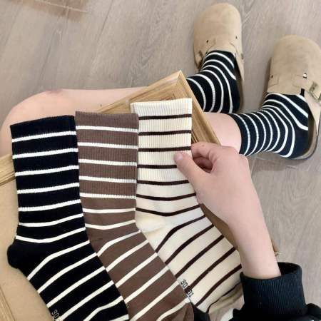 Chaussettes mi-mollet à rayures unies basiques pour femmes 2