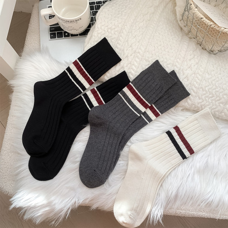 Chaussettes mi-mollet à rayures basiques Slight Bounce pour femmes 2