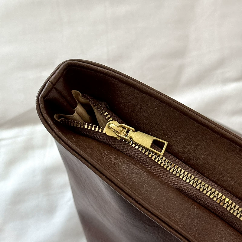 Sacs Fourre-Tout Pour Femmes En Pu À Pois, Style Décontracté, Avec Quincaillerie En Métal Et Couleur Unie h5Image7