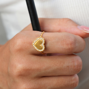 Bagues Simple Series Daily Heart En Acier Inoxydable Étanche Couleur Or Avec Strass h5 Image4