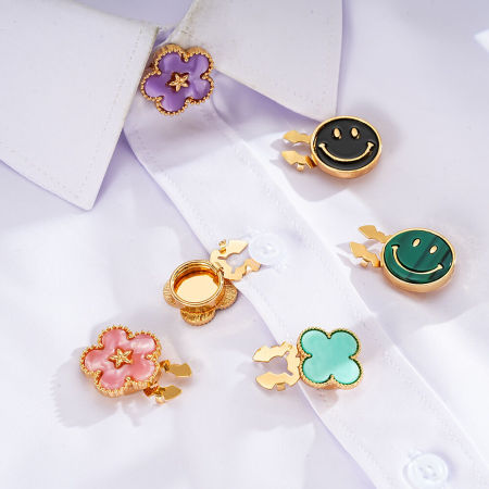 Boutons de manchette en alliage Simple Series Daily Flower avec trèfle souriant